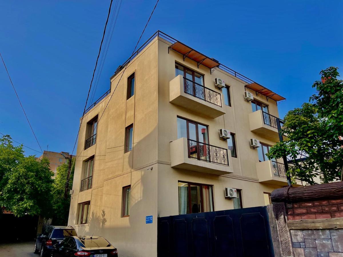 Myfamily Hotell Tbilisi Eksteriør bilde