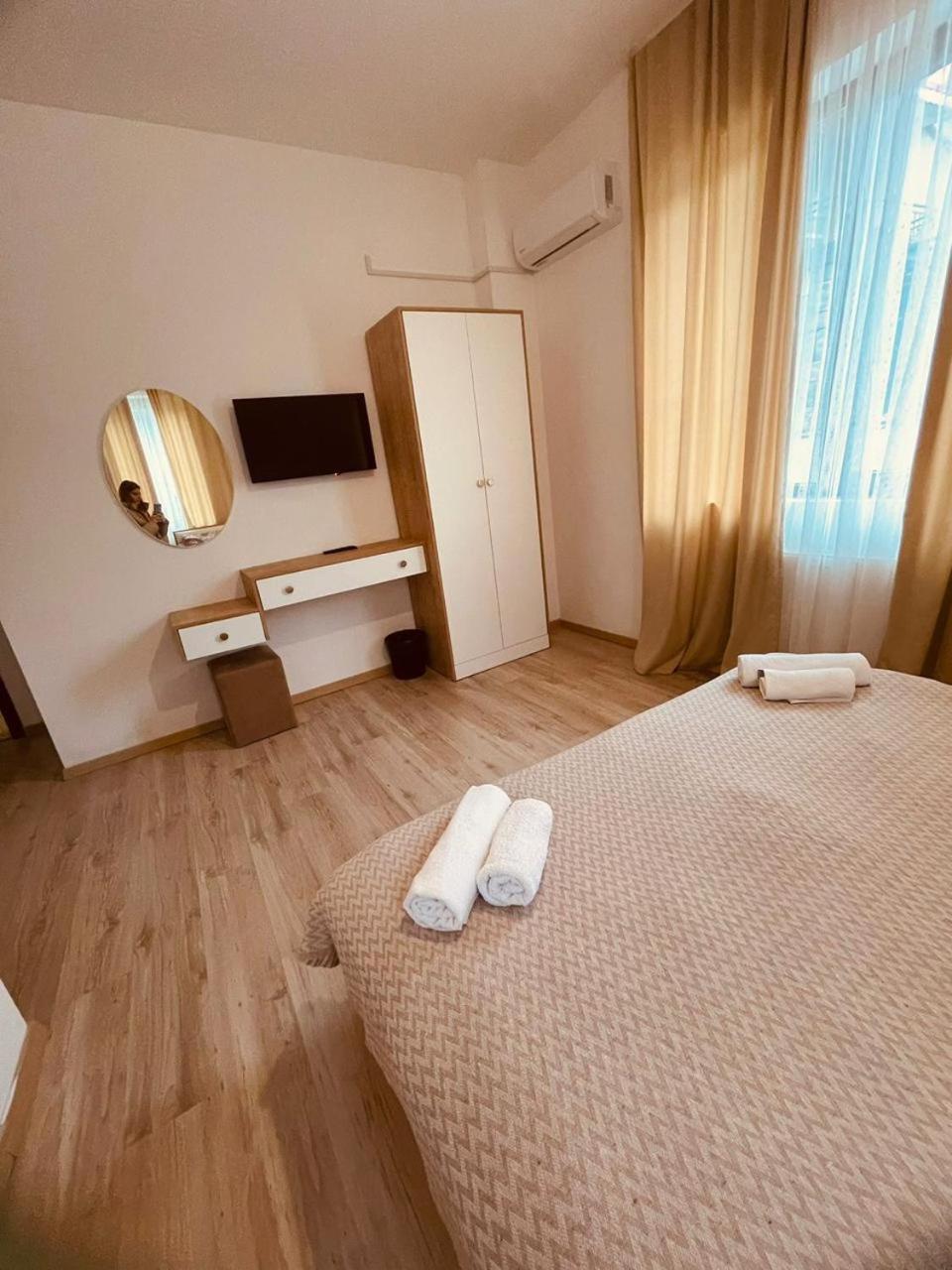 Myfamily Hotell Tbilisi Eksteriør bilde