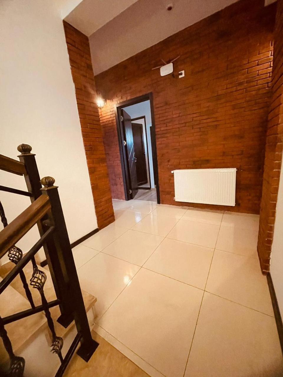 Myfamily Hotell Tbilisi Eksteriør bilde